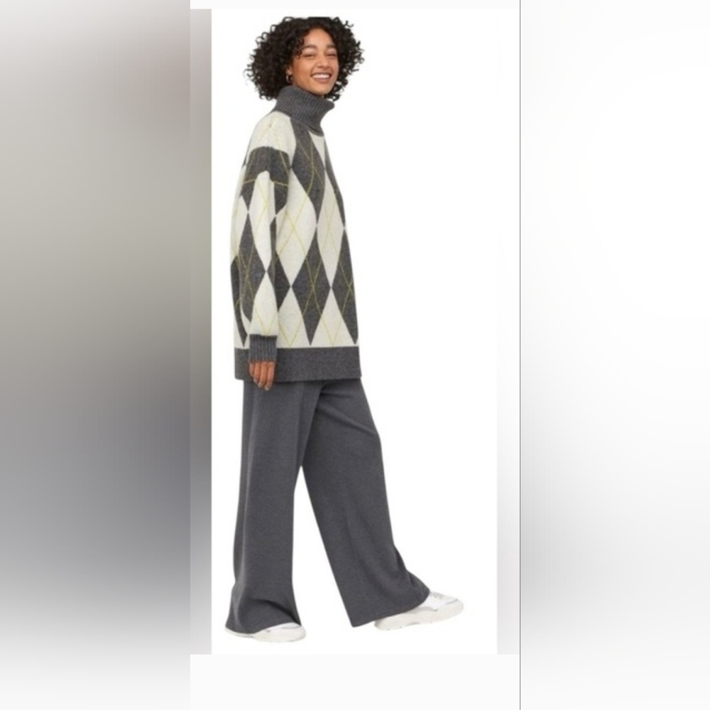 Pringle Of Scotland X H&M Gray and White Oversized Cowl Neck Argyle Sweater XL